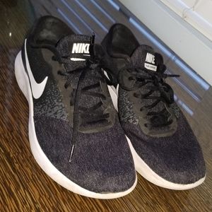 Nike flex contact running